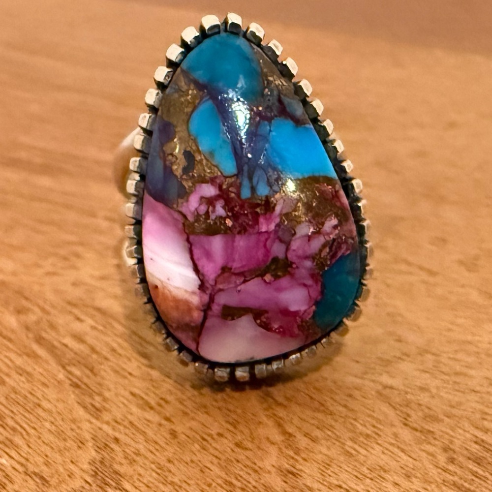 Women’s size 6 turquoise ring